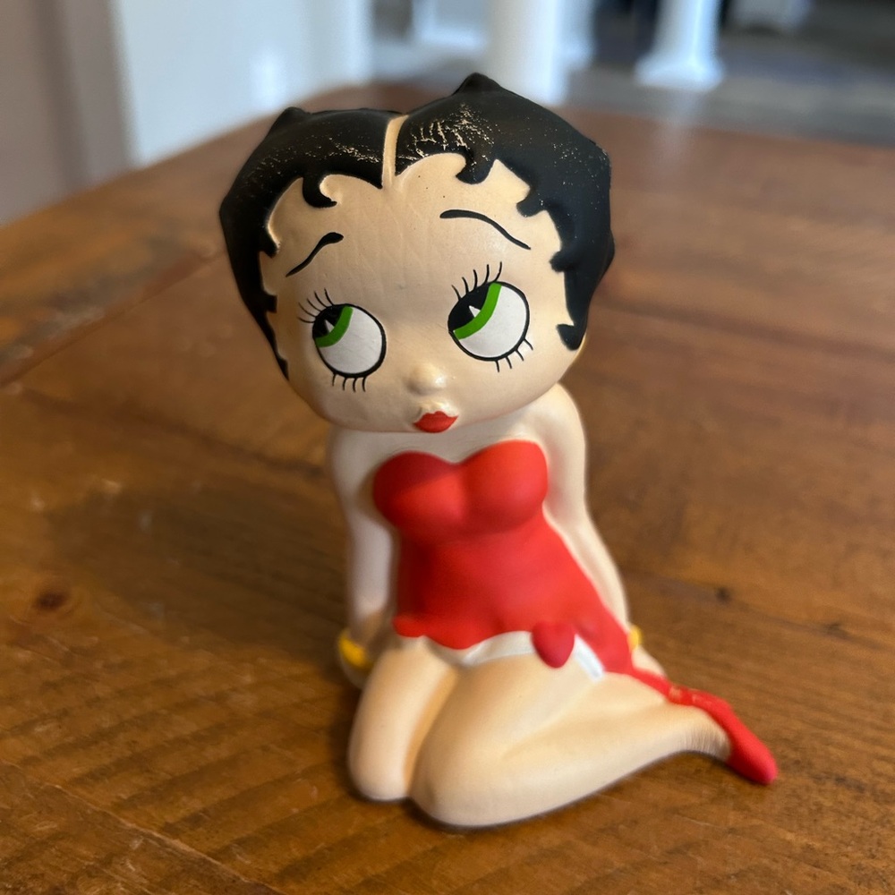 Vintage Betty Boop 1996 Stress Squeeze Figure Red Dress Sitting Squishy as is